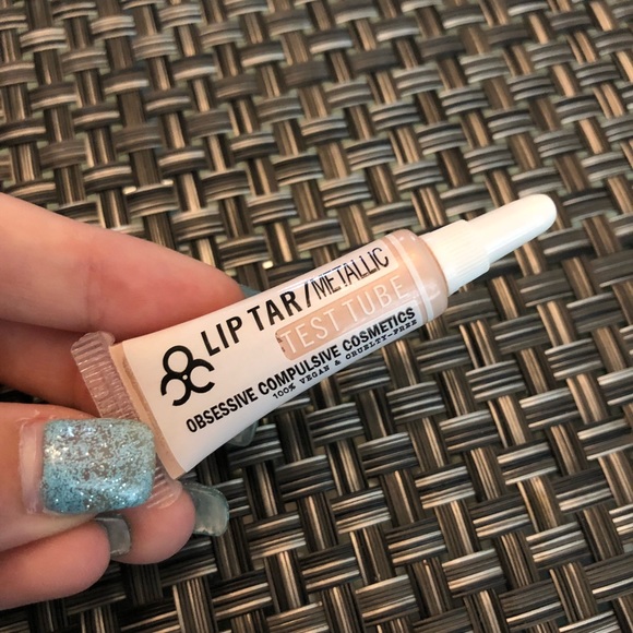 Obsessive compulsive cosmetics “pris” lip tar - Picture 1 of 2